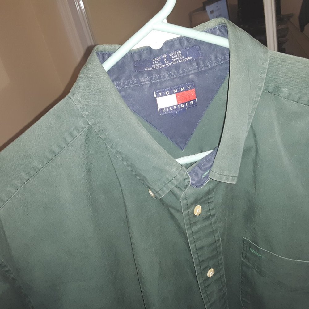 Vintage Tommy Hilfiger Button shirt - Picture 7 of 7